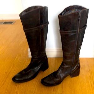 Size 8 borncrown boots
